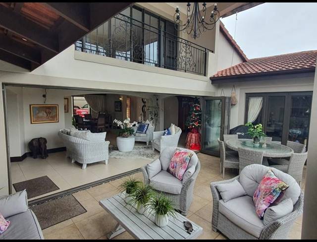 5 BEDROOM HOUSE FOR SALE IN UMHLANGA CENTRAL